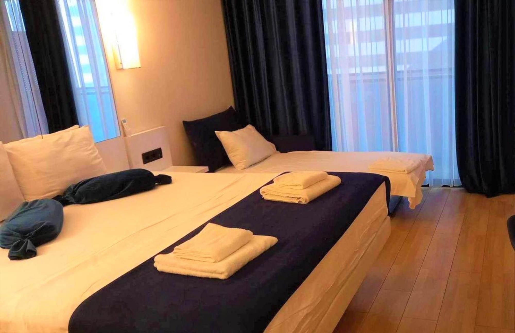 Orbi Twin Towers Aparthotel With Sea View Batumi Eksteriør bilde